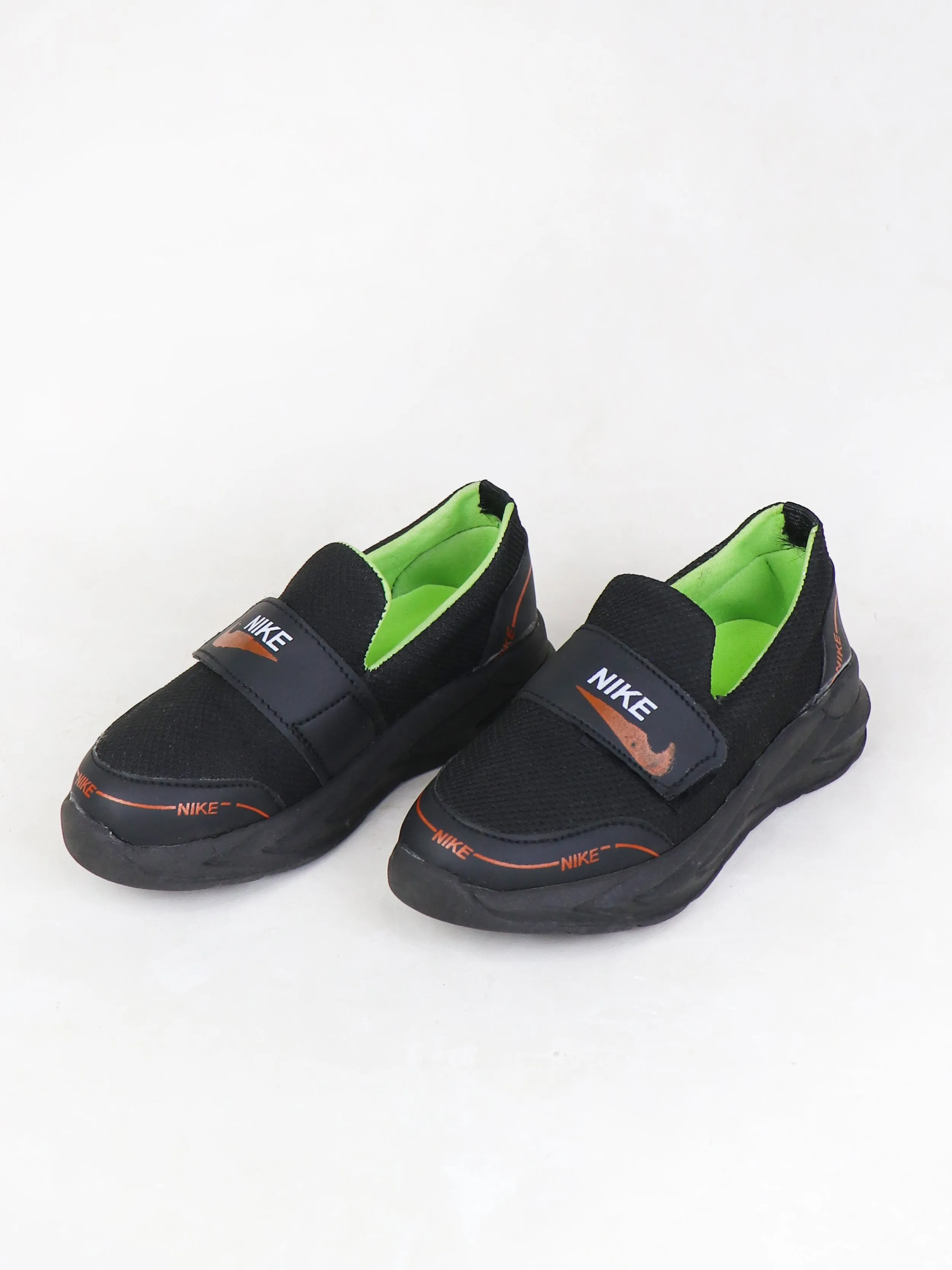 BJ19 Boys Shoes 8Yrs - 17Yrs NK Black