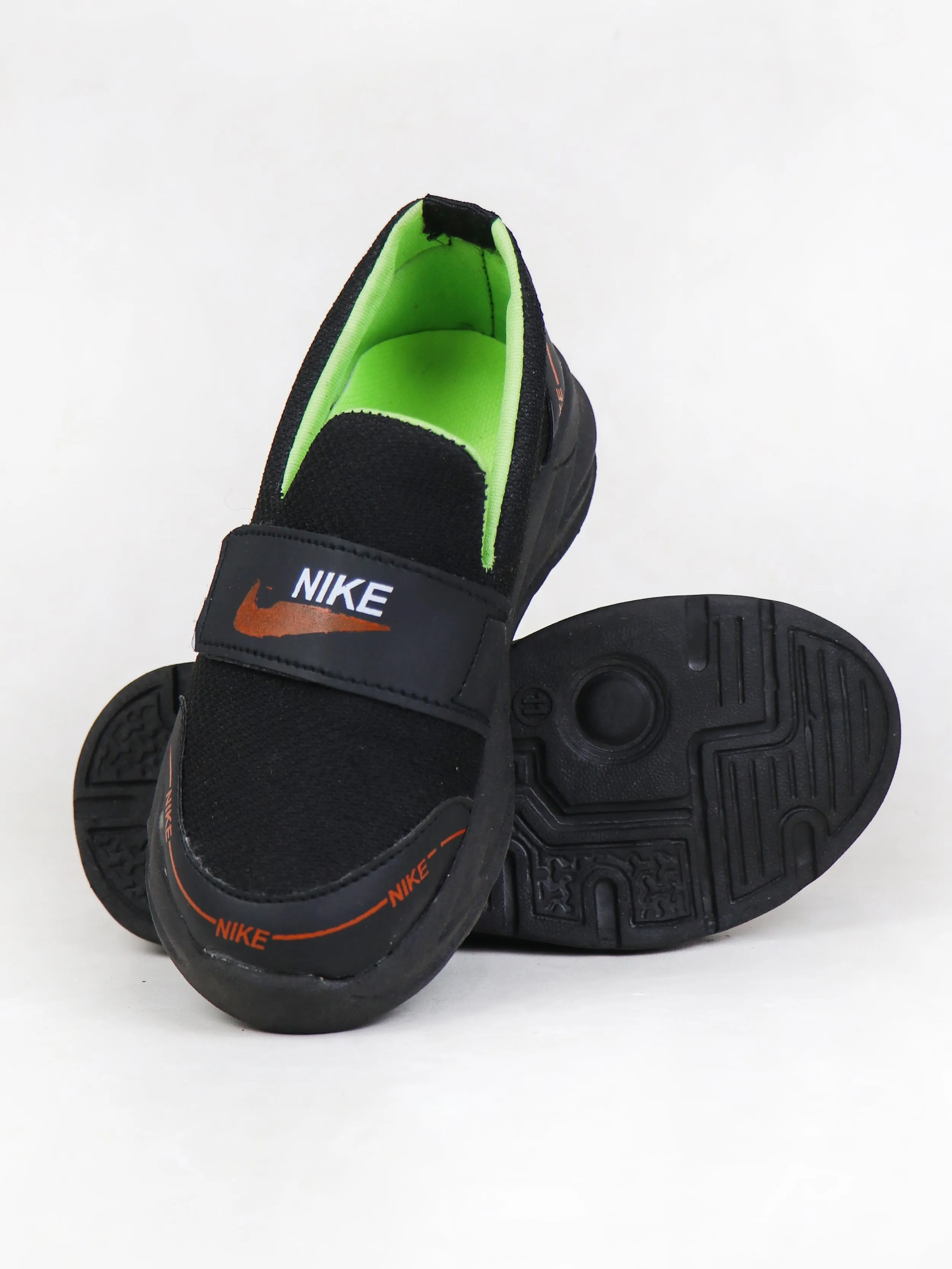 BJ19 Boys Shoes 8Yrs - 17Yrs NK Black