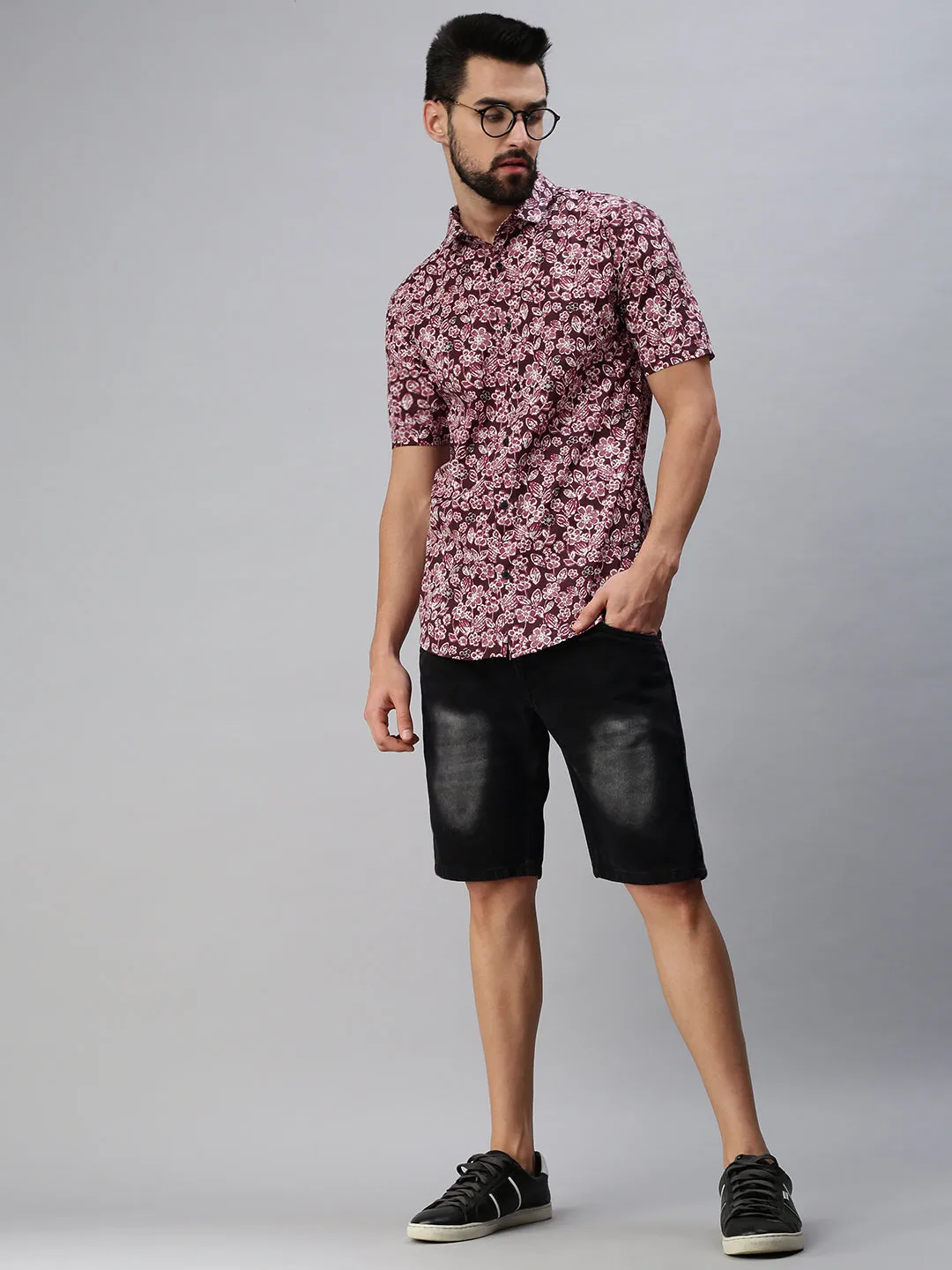 Men Spread Collar Printed Magenta Shirt