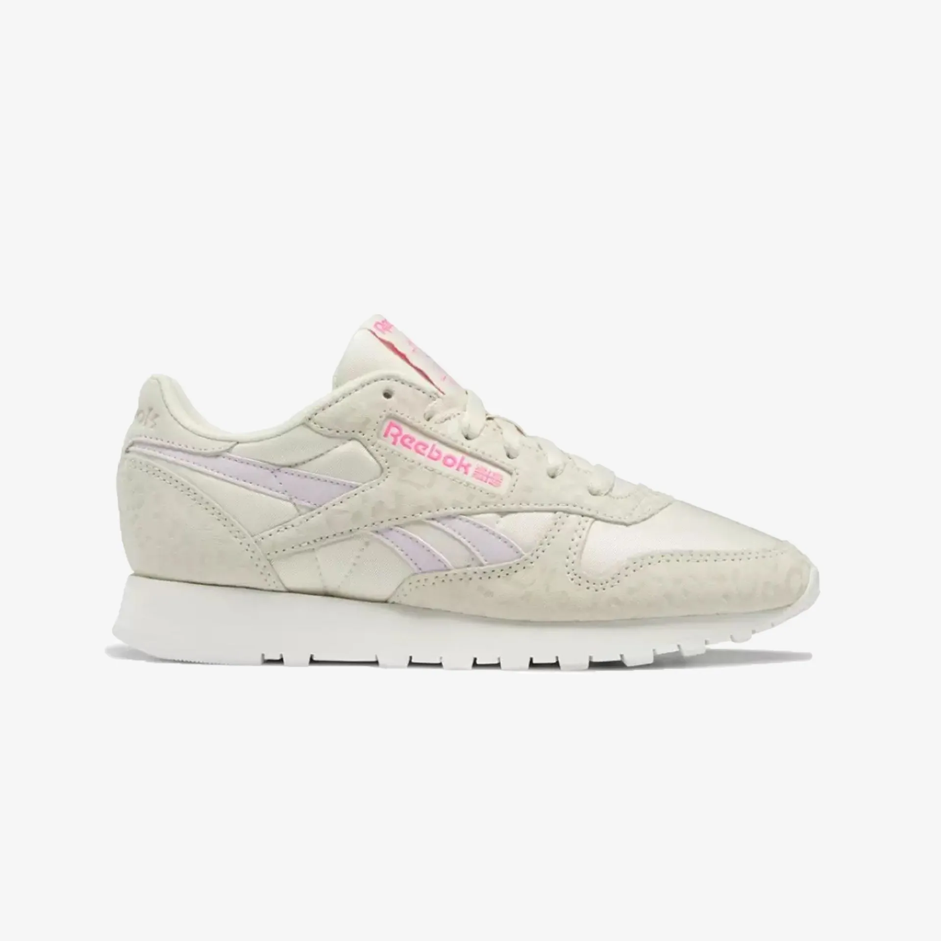 Reebok | CLASSIC LEATHER  { ALBASTER / CHALK