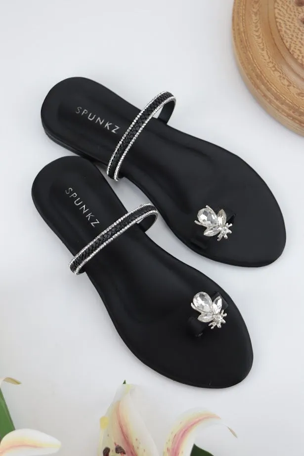 Zuri Black Diamond Bee Decor Toe Ring Flat Sandals